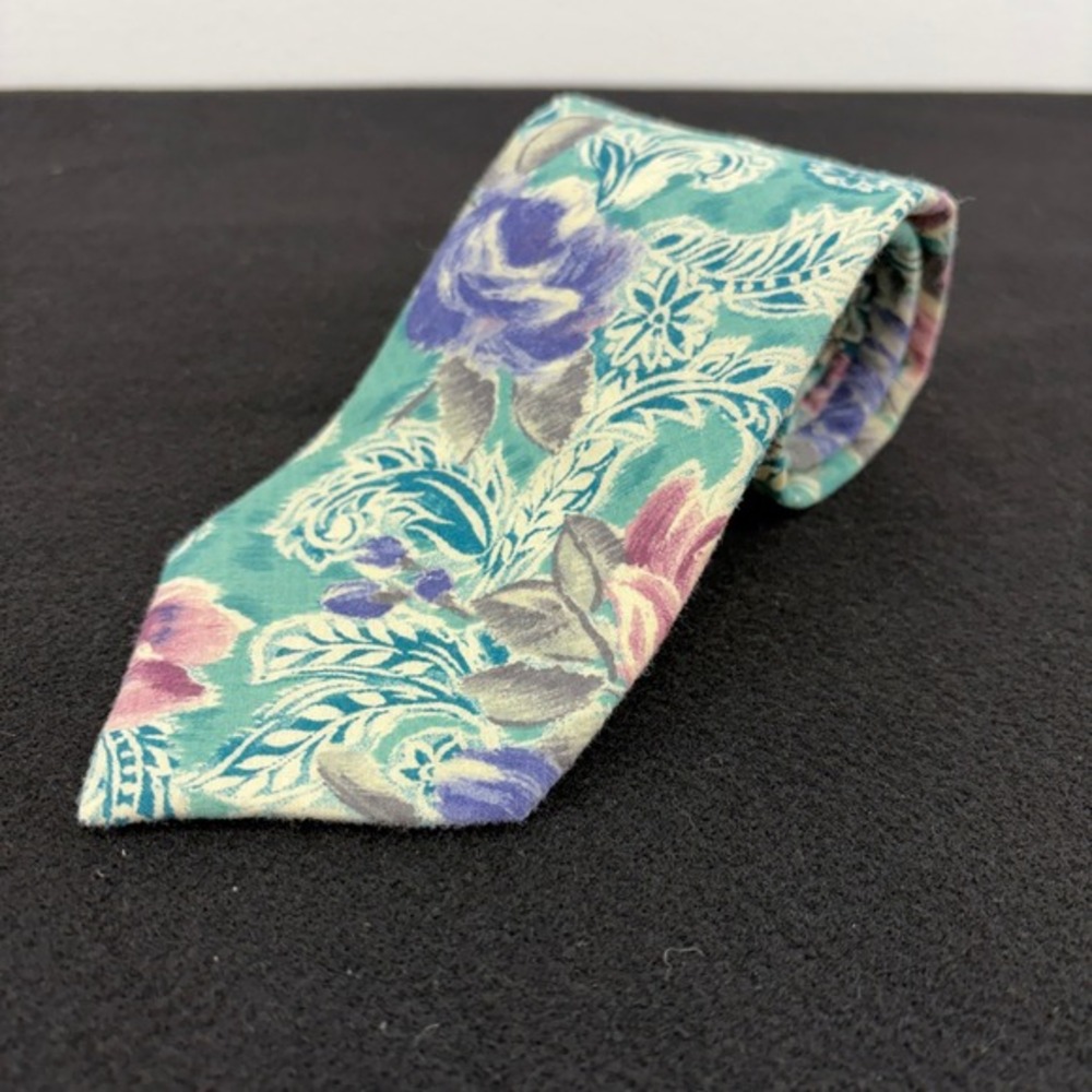 VTG 90s Romantic Floral Watercolor American Eagle Outfit Cotton Neck Tie Necktie